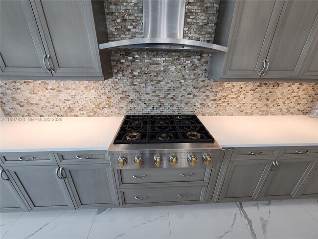 Building Photo - 13154 Faberge Pl