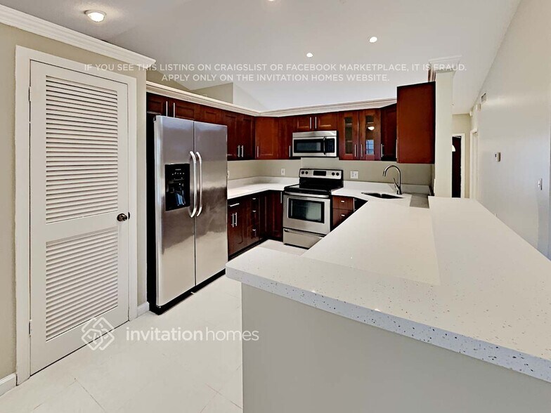 Building Photo - 13838 Elder Ct