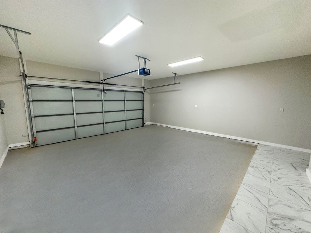 Building Photo - 2231 Corales St