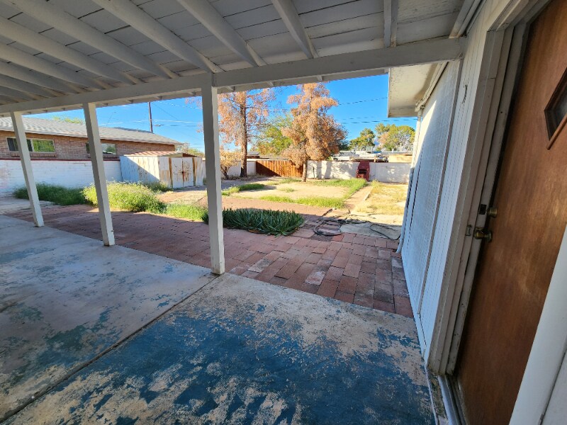 Building Photo - 4709 E Seneca St