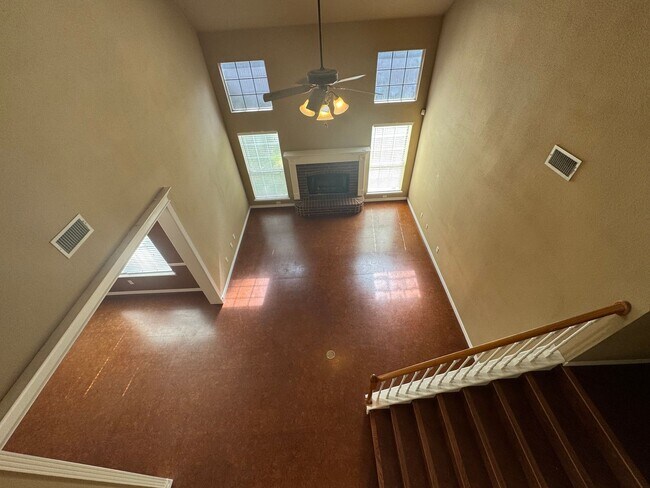Building Photo - BIXBY - 4 Bedroom, 2.5 baths, 2 car garage...