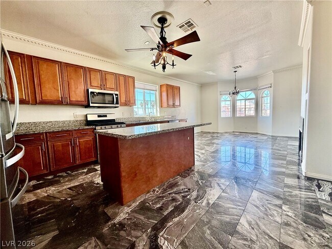 Building Photo - 764 Benedict Dr