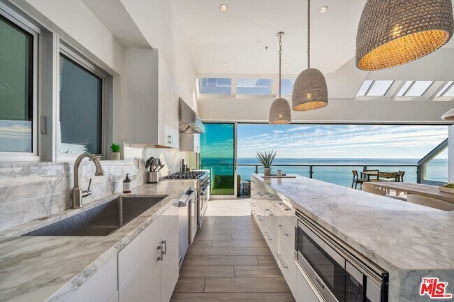 Building Photo - 26508 Latigo Shore Dr