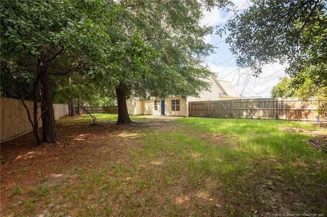 Building Photo - 300 Pageant Ct