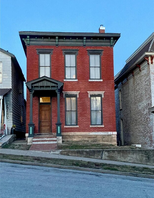 Primary Photo - 308 N 6th St