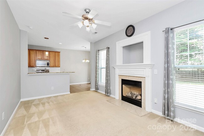 Building Photo - 1340 Hammond Dr
