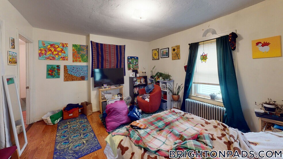 Building Photo - 9 R Winship St