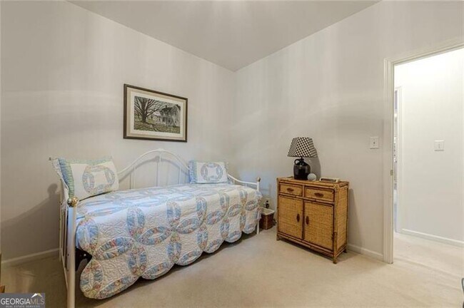 Building Photo - 322 Pebble Trail