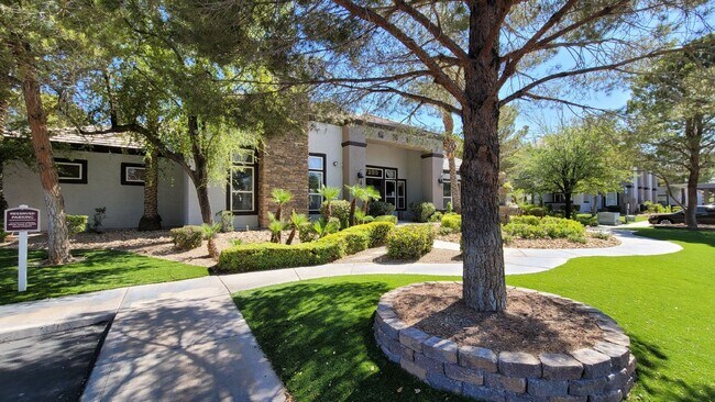Building Photo - 7255 W Sunset Rd