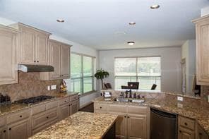 Building Photo - 4122 W Crescent Way