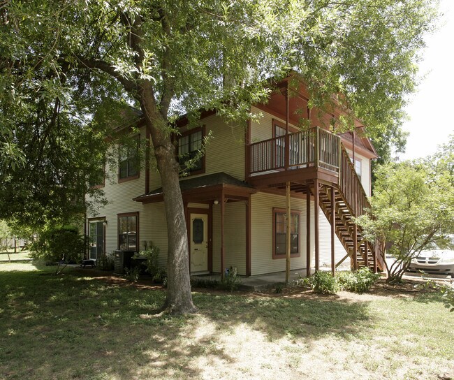 Speedway Condominiums 4015 Speedway Austin TX 78751 Apartment Finder