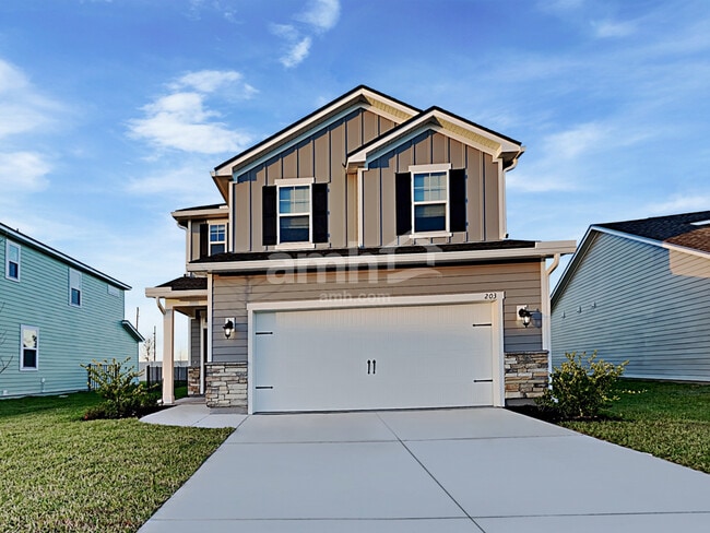 Building Photo - 203 Banyan Frst Dr