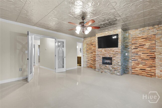 Building Photo - 12502 Apache Ave