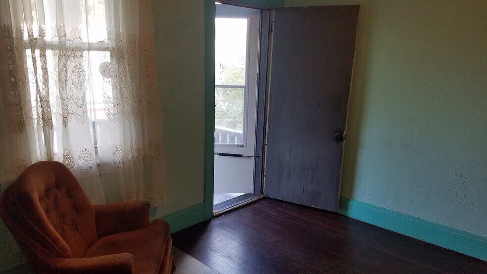 Bedroom2 - 621 Melwood Ave