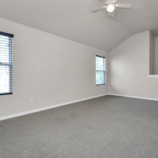 Building Photo - 2723 Oak Ridge Park Dr