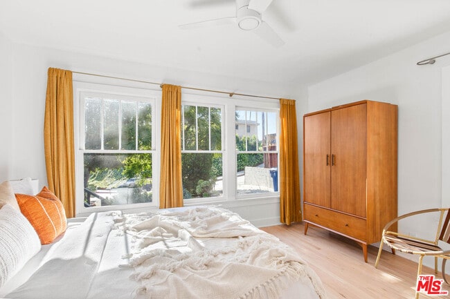 Building Photo - 4849 San Rafael Ave