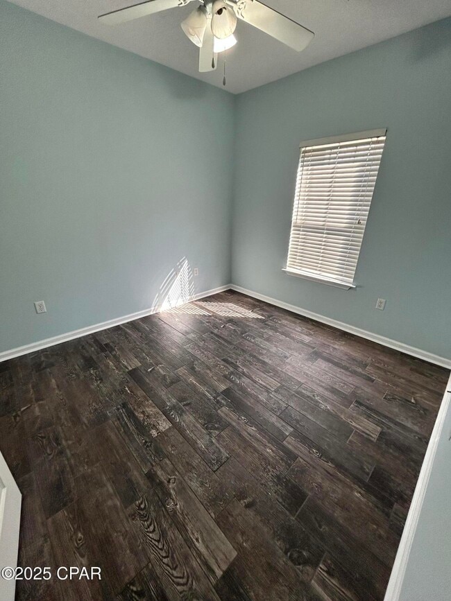 Building Photo - 2612 Oakmont Dr