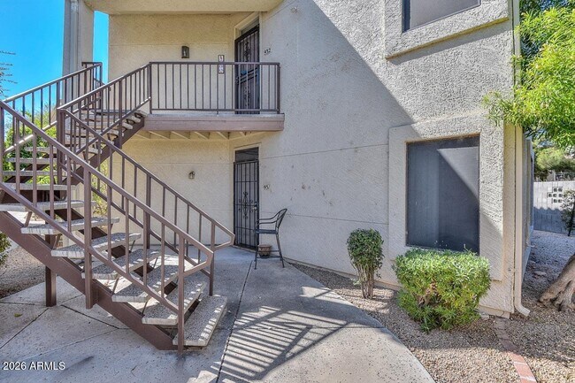 Building Photo - 7101 W Beardsley Rd