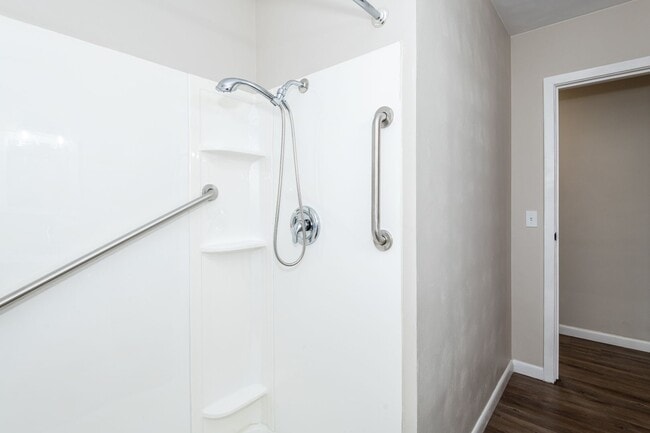 Building Photo - Adorable 2-bedroom 2-bathroom home
