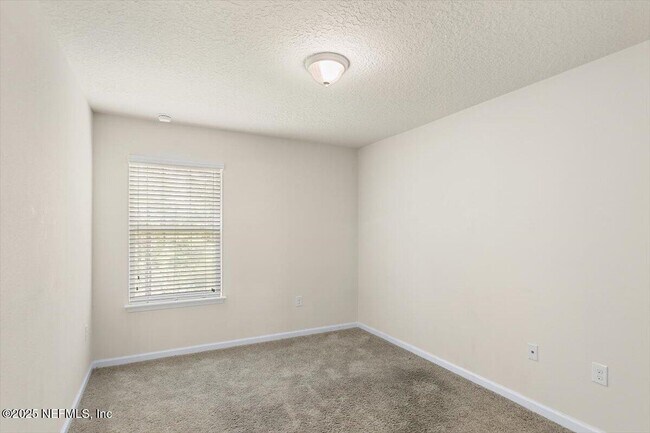 Building Photo - 218 Larkin Pl