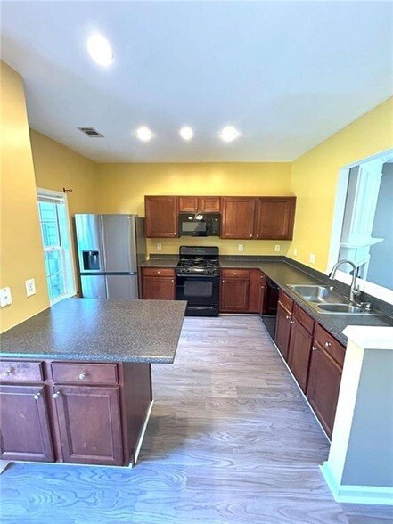 Building Photo - 1008 Prestwyck Ct