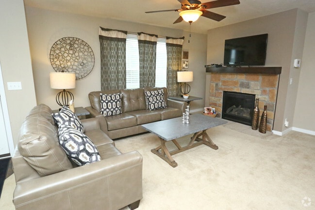 Interior Photo - Independence Commons