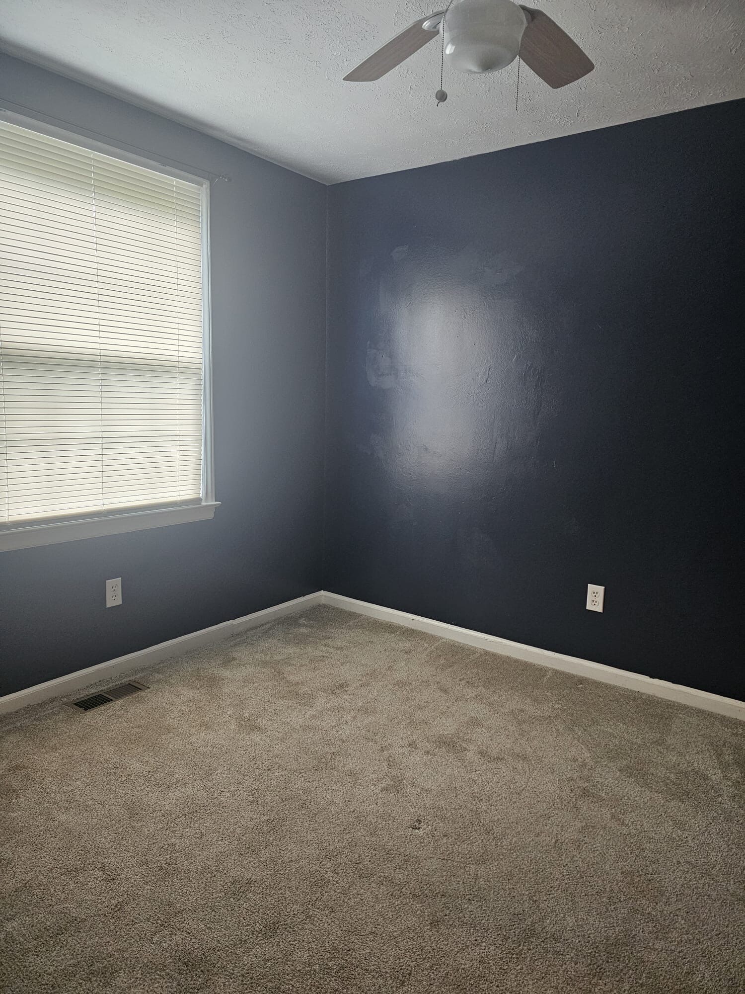 Building Photo - 259 Lakeview Dr