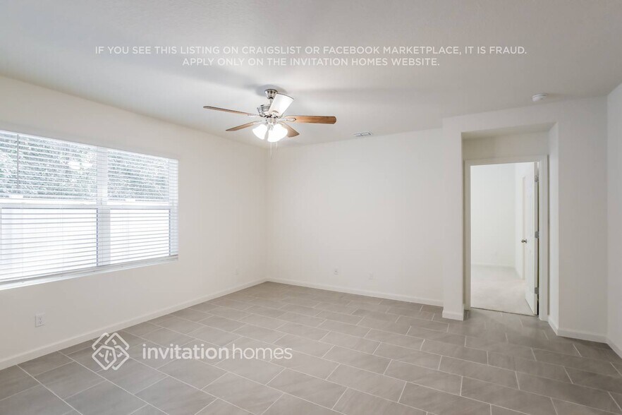 Building Photo - 9667 Seaspray Dr