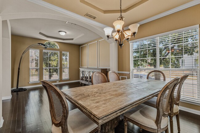 Building Photo - 14020 Sparrow Hill Dr