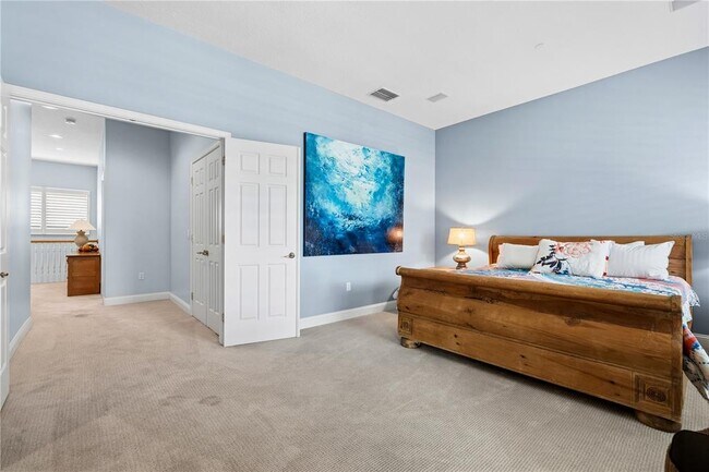 Building Photo - 515 5th Ave NE