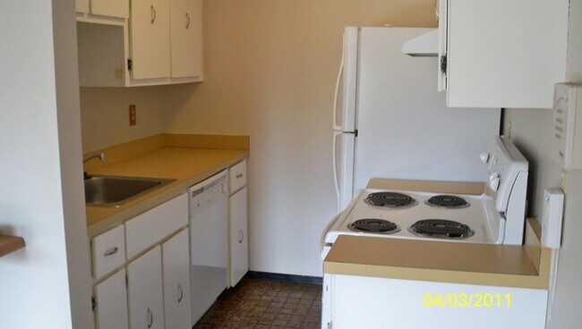 Building Photo - 3300 Bridger Trl