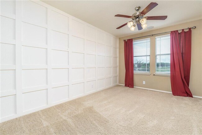 Building Photo - 8528 Harrier Dr