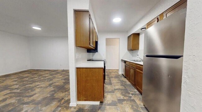 Building Photo - 603 Seminole Dr