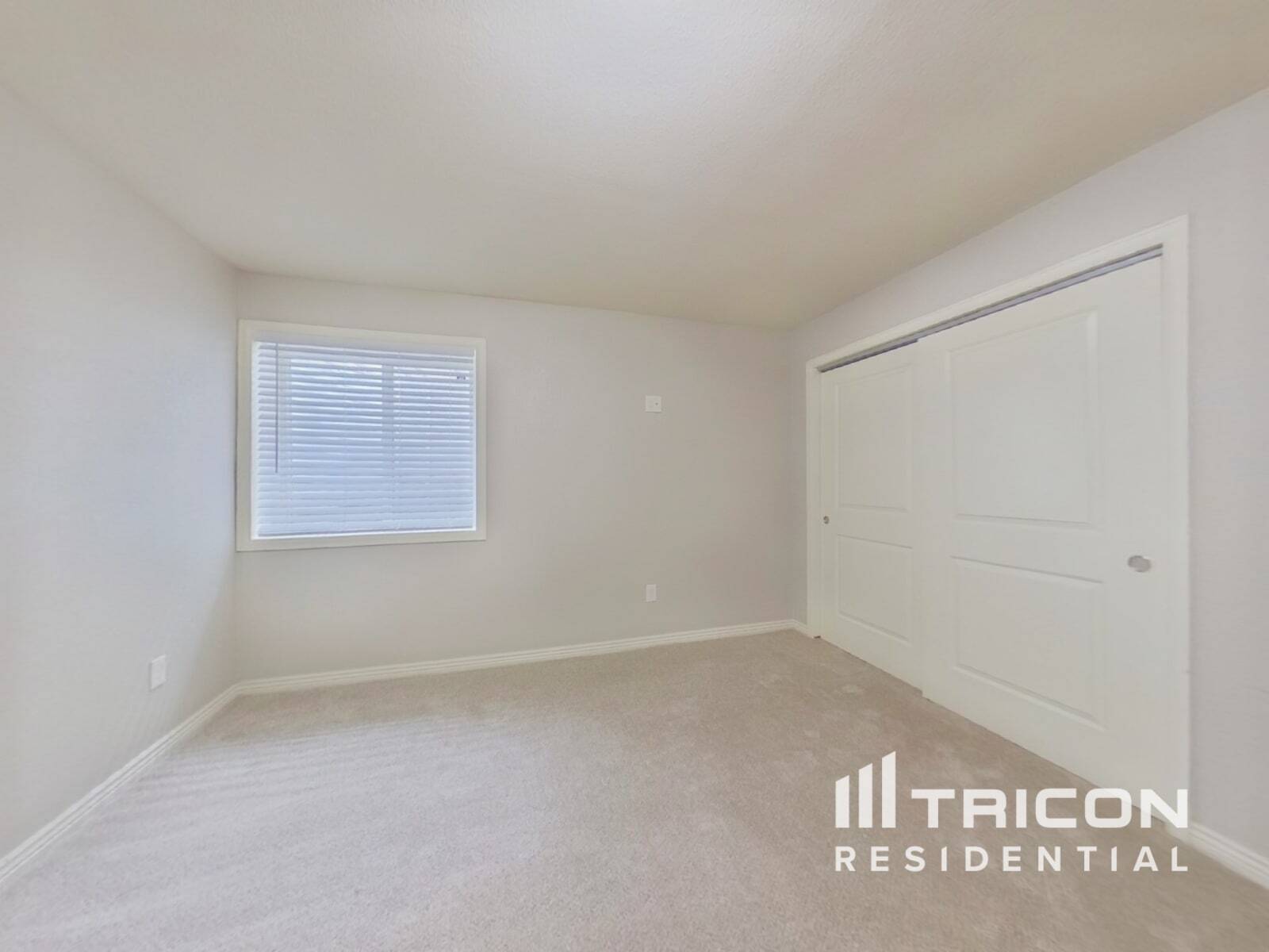 Building Photo - 6354 N Genoa Way