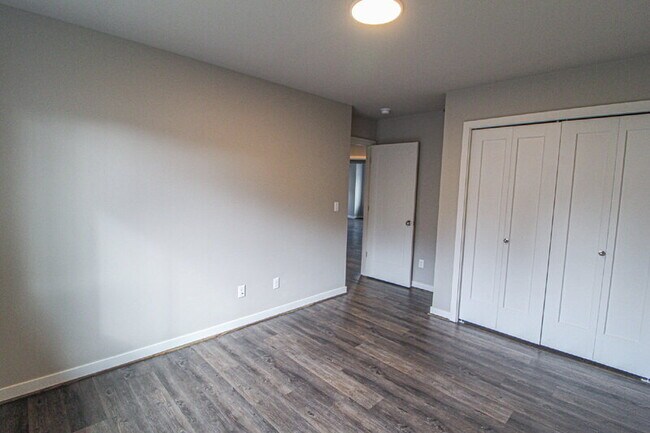 Building Photo - 1418 184th Pl SE