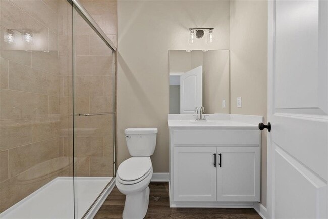 Building Photo - 906 Plano Rd