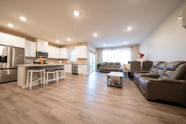 Building Photo - 13864 Kaylemore Trl