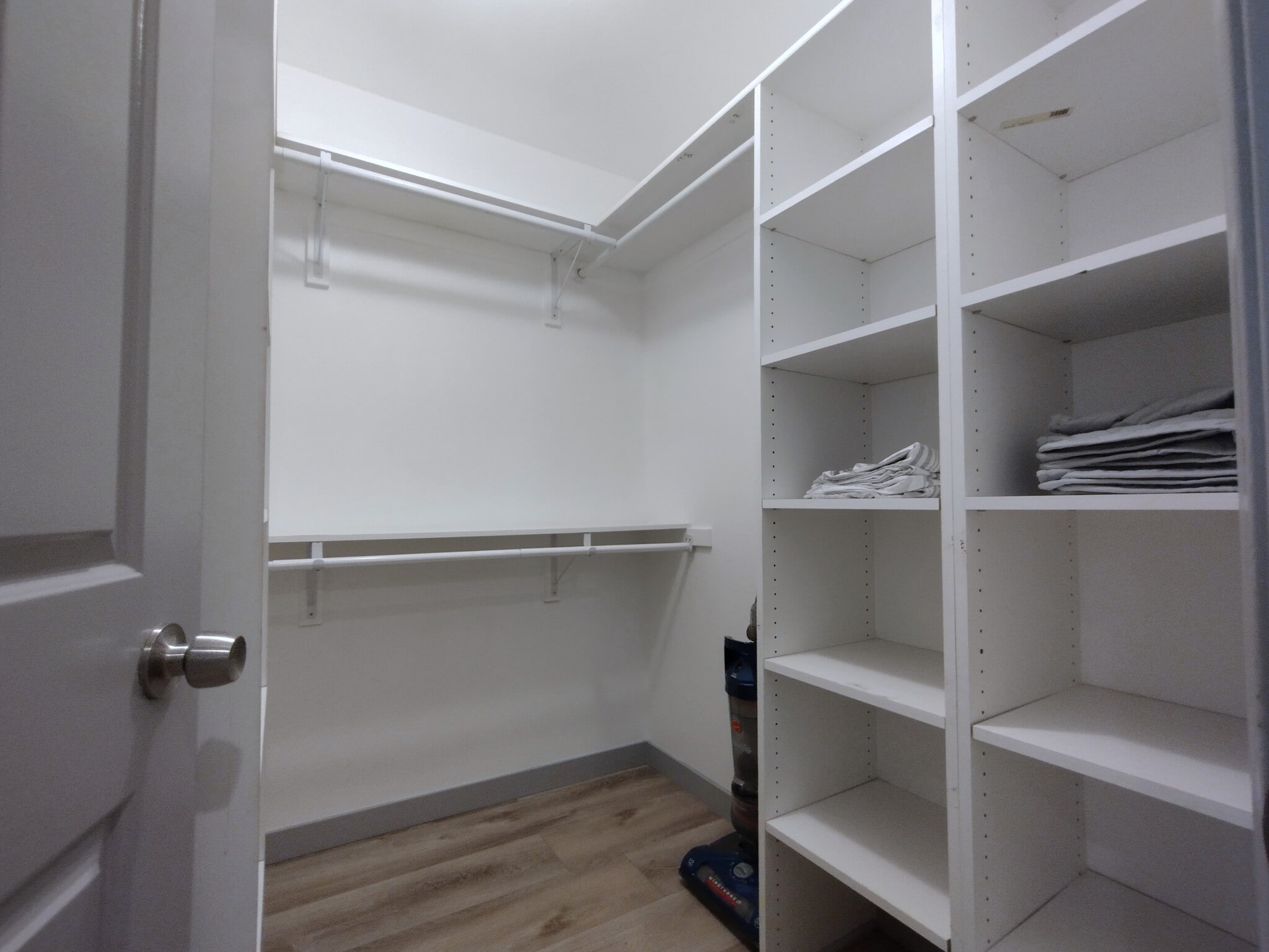 Walk-in closet #1 - 121 S Hope St