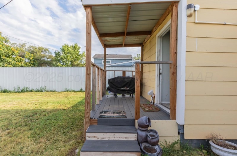 Building Photo - 1907 Nix St