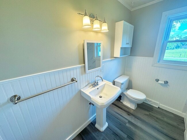 Building Photo - North Iredell - 3 Bedroom / 2 Bathroom