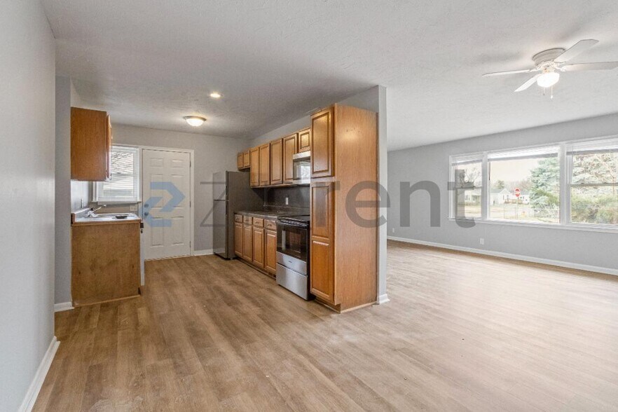 Building Photo - 3366 Craig Ave