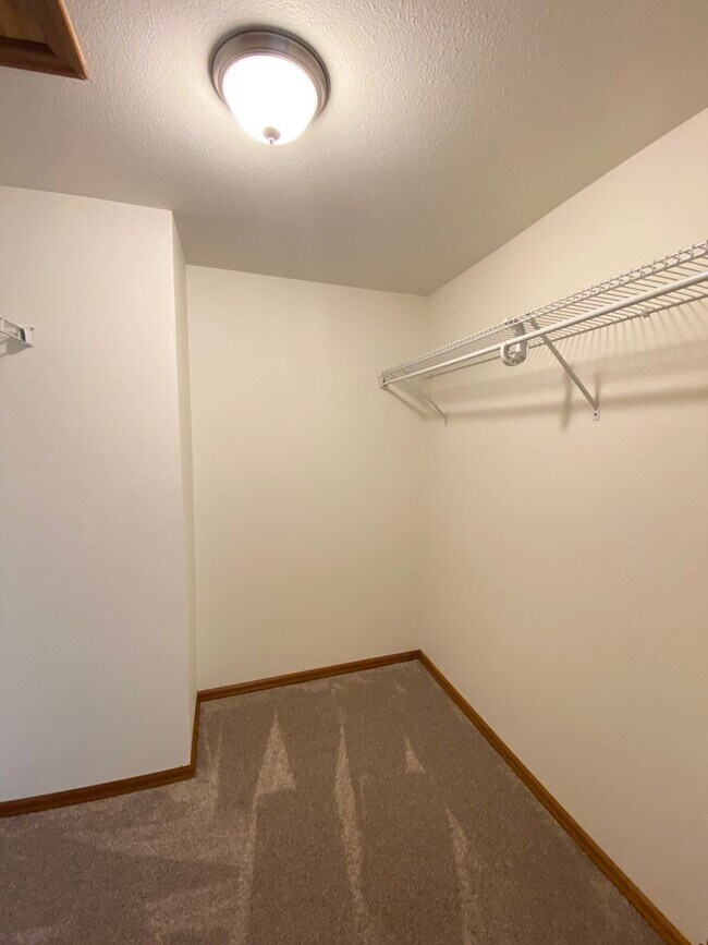 Building Photo - 1324 Boise St