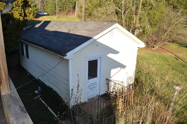 Building Photo - 17098 Truetown Rd
