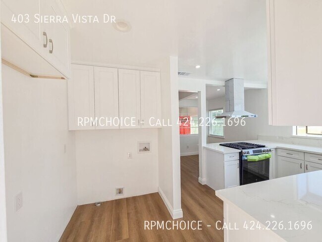 Building Photo - 403 Sierra Vista Dr