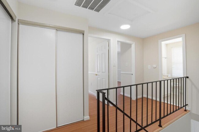 Building Photo - 9207 Hunting Pines Pl