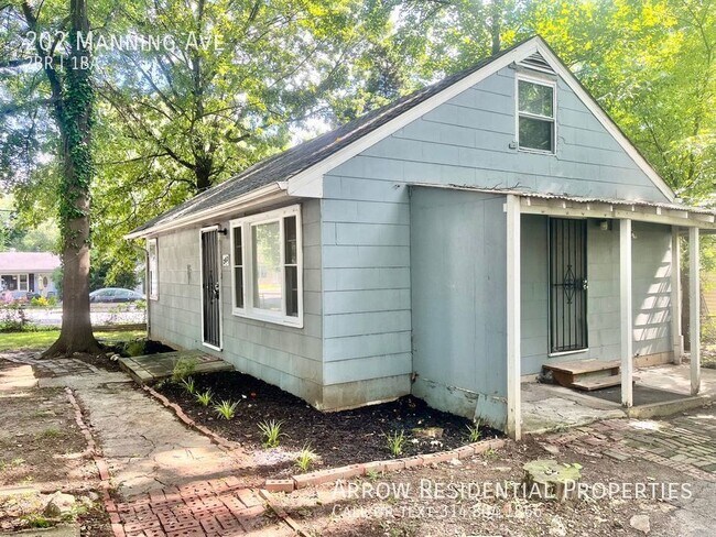 Building Photo - 202 Manning Ave