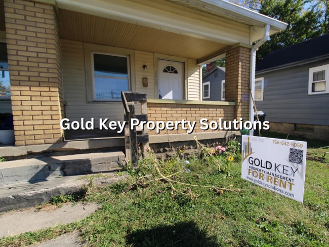 Building Photo - Cute 1 BR Duplex with Dining Room and Cove...