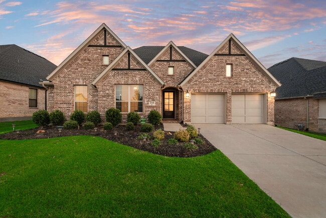 Building Photo - "Spacious 4-Bedroom Retreat with 2.5 Baths...