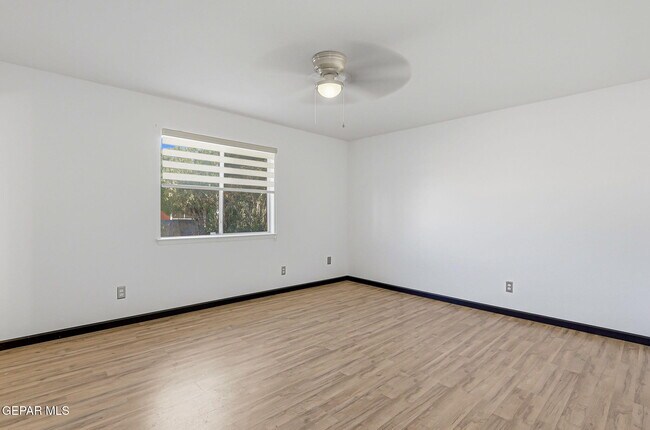 Building Photo - 5609 Van Horn Dr