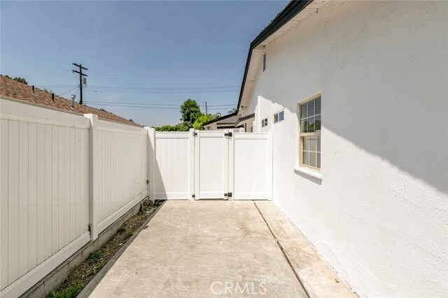 Building Photo - 17648 Raymer St